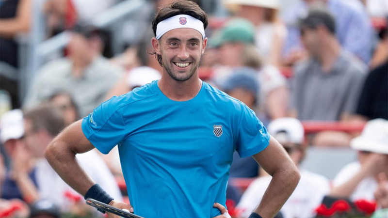 Thiago Tirante logró la mayor victoria de su carrera y avanzó a cuartos de final