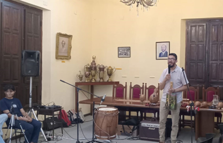 Estudiantes-del-barrio-Namqom-participaron-de-un-encuentro-intercultural-en-el-Museo-Histórico-y-Regional4