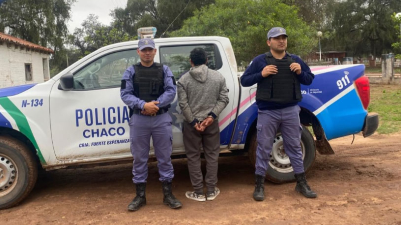El acusado de abusar de su hijo de 11 años fue trasladado a Castelli
