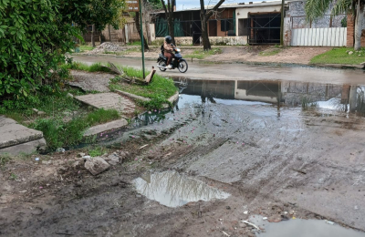 Villa Itatí, entre el barro y el agua estancada