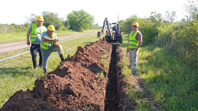 Tras años de espera, el agua potable llega al lote 7 de Colonias Unidas