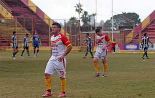 Sarmiento se despidió del torneo entre silbidos y con una derrota
