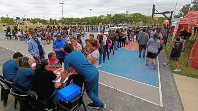 Miles de personas buscan tramitar su DNI de manera gratuita