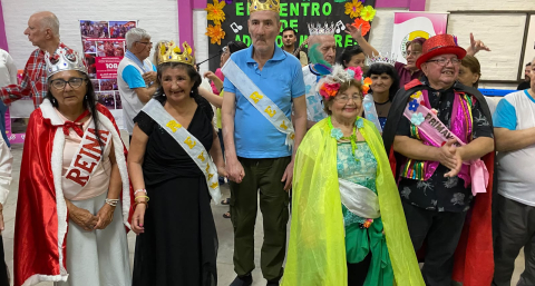 Más de 400 adultos mayores celebraron el Día del Jubilado y la primavera