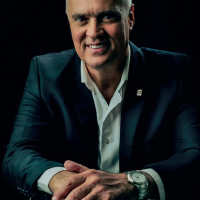  Gustavo Olivero