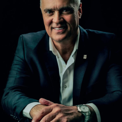  Gustavo Olivero