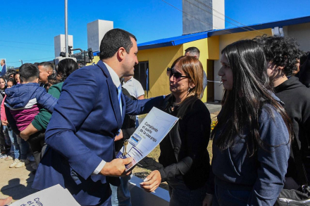 entrega viviendas_Laguna Blanca (18)