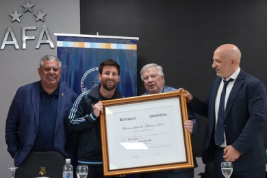 Entregaron a Messi el título de Doctor Honoris Causa de la UBA