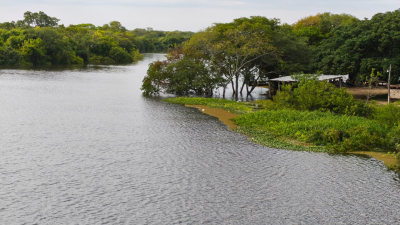 El Paraná se estacionó y el Paraguay aumentó su nivel