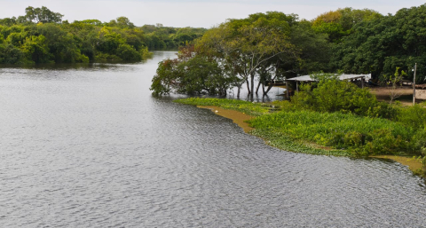 El Paraná se estacionó y el Paraguay aumentó su nivel