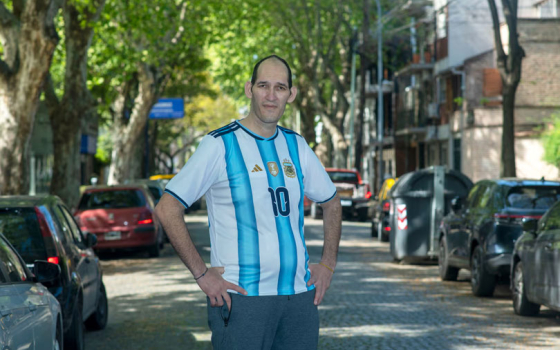 Sergio Chiquito Gómez, el hombre más alto de la Argentina que necesita ayuda