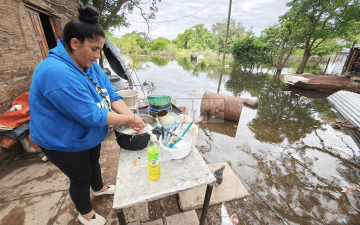 Cómo se vive la creciente del Paraná en localidades costeras del Chaco