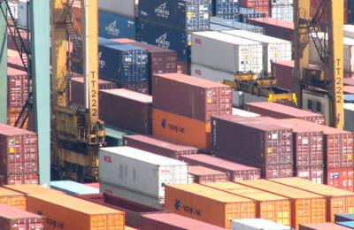 Distribuirán la mercadería de más de 4 mil contenedores varados en la Aduana