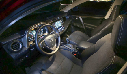 Toyota por dentro.jpg