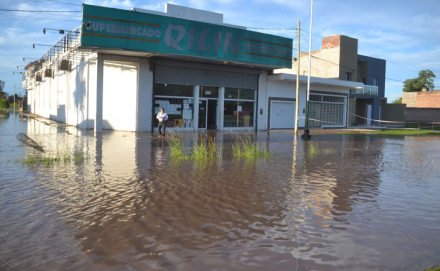 LLUVIA-Y-CAOS-2.jpg