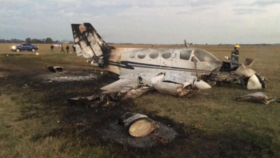 Tres heridos por el aterrizaje forzado de un avión de la Policía Federal