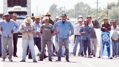 Productores cortaron por unos minutos la ruta 16 en el acceso a Sáenz Peña