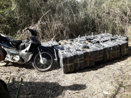 droga y moto.jpg