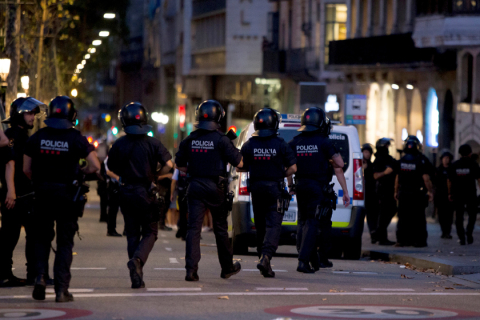 policias Barcelona.jpg