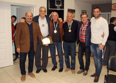 SCHHOMENAJE21.jpg
