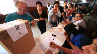 Al mediodía había votado el 25 por ciento de los electores en Corrientes