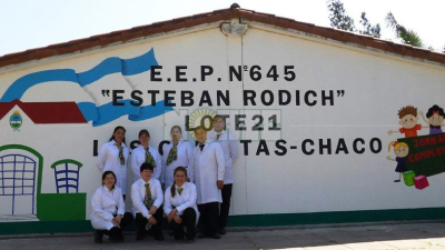 Estudiantes de Artes Visuales agradecidos
