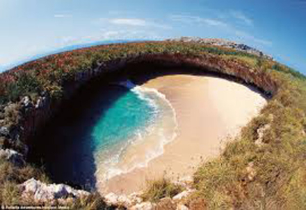 Playa-escondida,-México.jpg