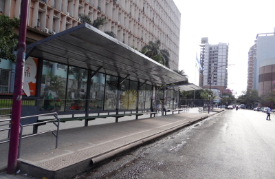 Tres días sin transporte público de pasajeros mientras empresarios piden una tarifa de 36 pesos