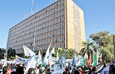 Paro y movilización de todos los sectores estatales por la pauta salarial