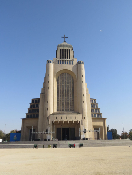 TEMPLO VOTIVO DE MAIPU.jpg