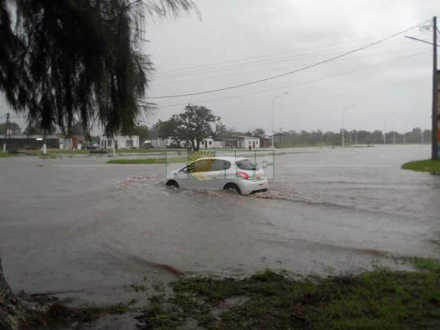lluvia en las garcitas 1.jpg