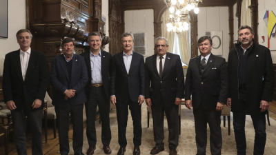 En la reunión con la Mesa de Enlace, Macri dijo que no se tocarán las retenciones