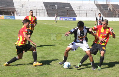 For Ever y Sarmiento no despertaron