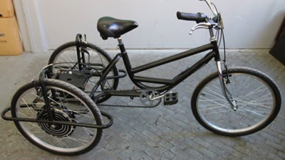 Sin perdón: es discapacitado y le robaron una bicicleta adaptada de la puerta de una iglesia