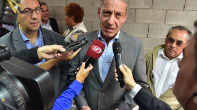 “Los gobernadores estamos enojados porque se toman medidas inconsultas”