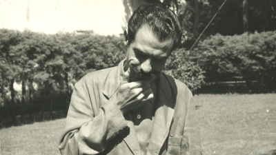 Bajo la estela de René James Sotelo