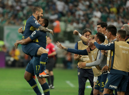 2018-11-01T022847Z_1811505925_RC18A2BF5960_RTRMADP_3_SOCCER-LIBERTADORES-PALMEIRAS-BOCA-JUNIORS.JPG