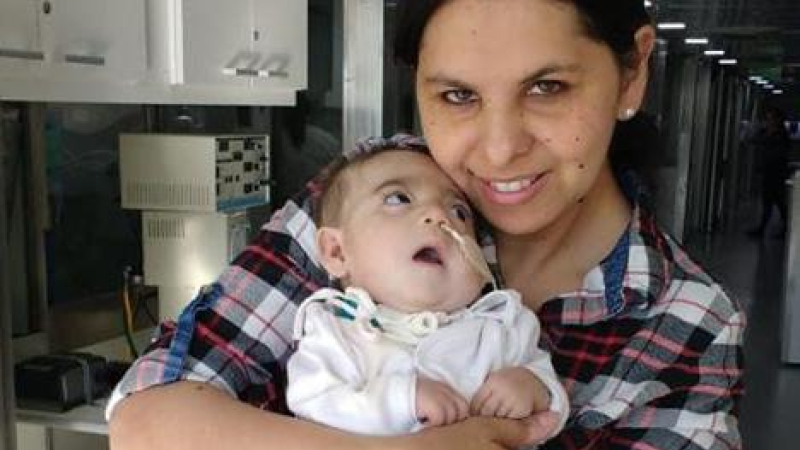 La familia de un bebé chaqueño internado en un sanatorio de Capital Federal reclama su urgente derivación al Garrahan