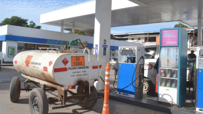 Combustibles: En el norte, el campo siente por partida doble el aumento