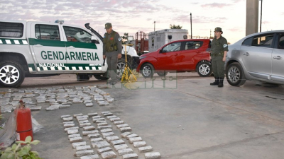 Desbaratan una banda de narcotraficantes y secuestran casi cien kilos de marihuana