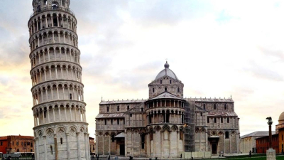 Afirman que la torre de Pisa se está enderezando