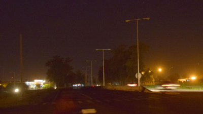 Otra vez la autovía de la ruta nacional 16 y colectoras, a oscuras