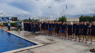 Se realizó el lanzamiento de un curso de natación para personal policial