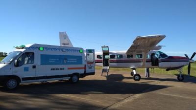 El gobierno concretó el aerotraslado de una pequeña de 11 días