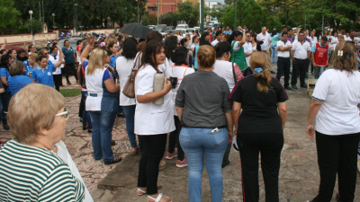 Multitudinaria asamblea y marcha docente en San Marín