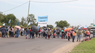 Se levantó el corte de la Ruta 11 a la altura del puente Río Negro