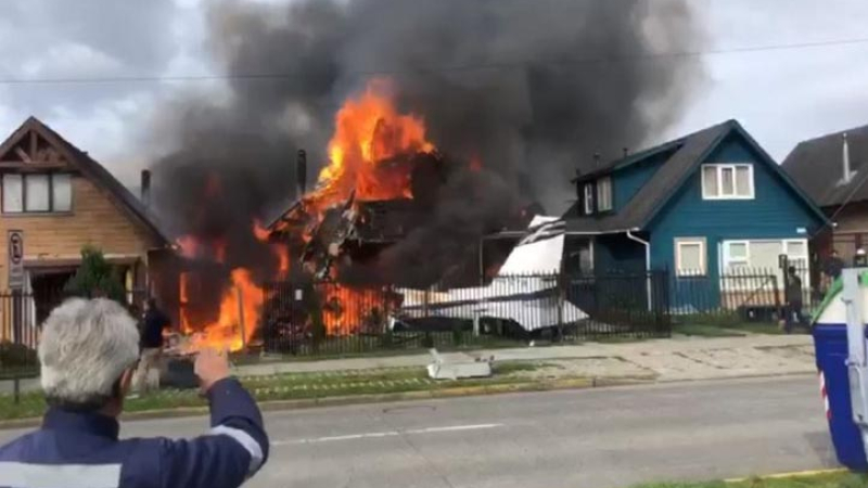 Así impactaba la avioneta sobre una casa en Chile: al menos 6 personas muertas