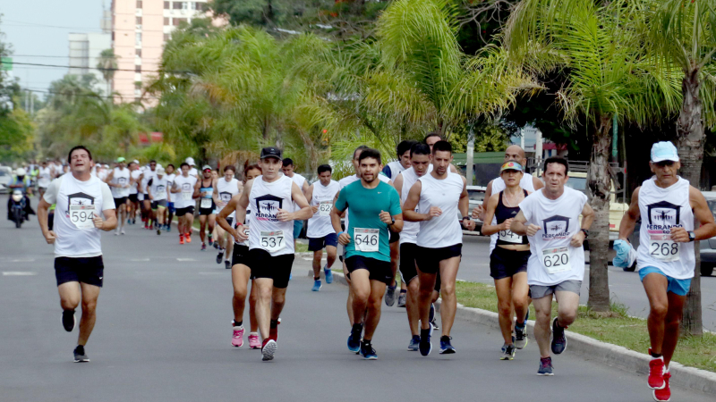 Maratón solidaria Aniversario del SPF a beneficio de Cáritas