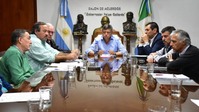 El gobernador trabaja junto a cooperativas eléctricas para optimizar el servicio en zonas rurales