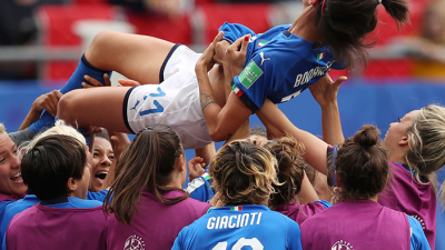 Italia da la campanada en el Mundial femenino y derrota a Australia